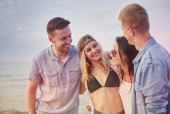 poly dating app
