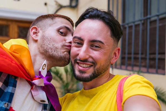  hookup with gay men