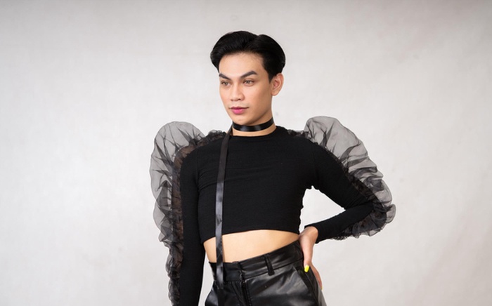 sissy femdom boy