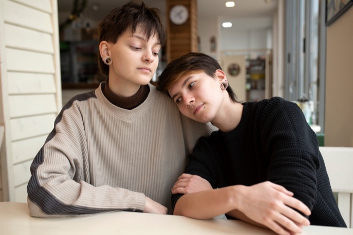 bisexual couples dating in Scotland