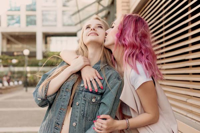 lesbian couple in Puerto Rico