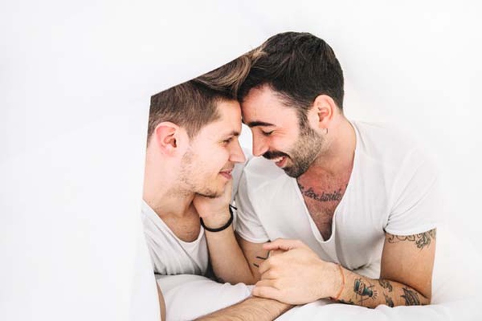 gay men dating