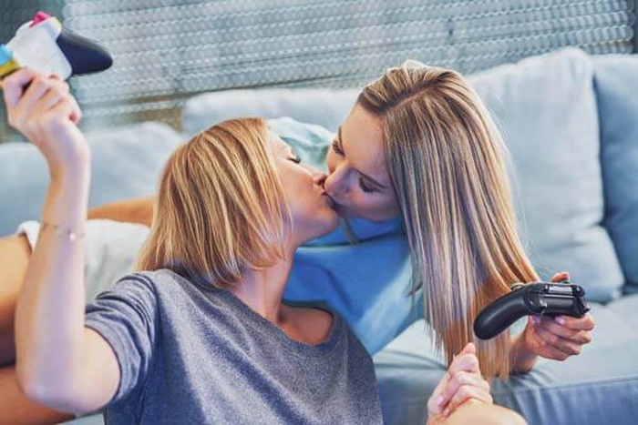 Bisexual dating in Aberdeen