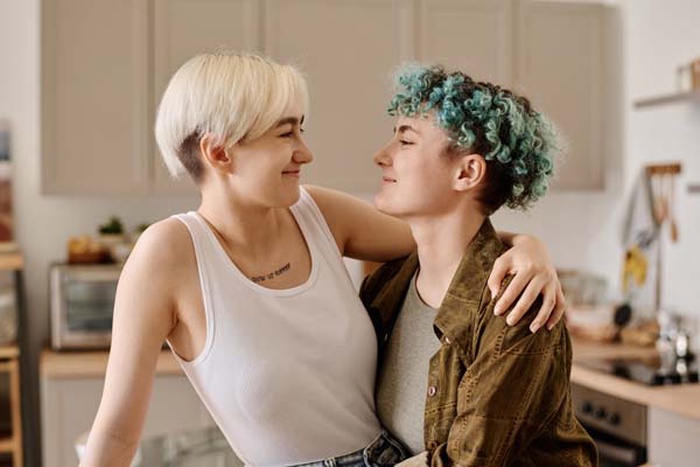 trans women dating