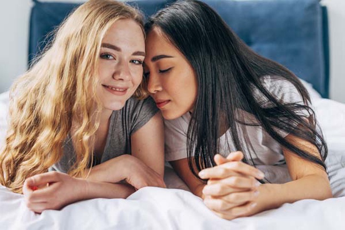 bisexual dating