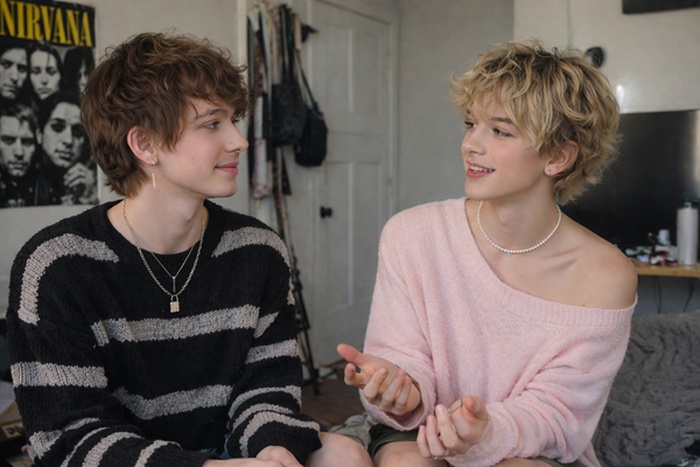 Two femboys are chatting