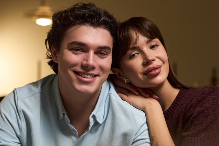couple looking for a third