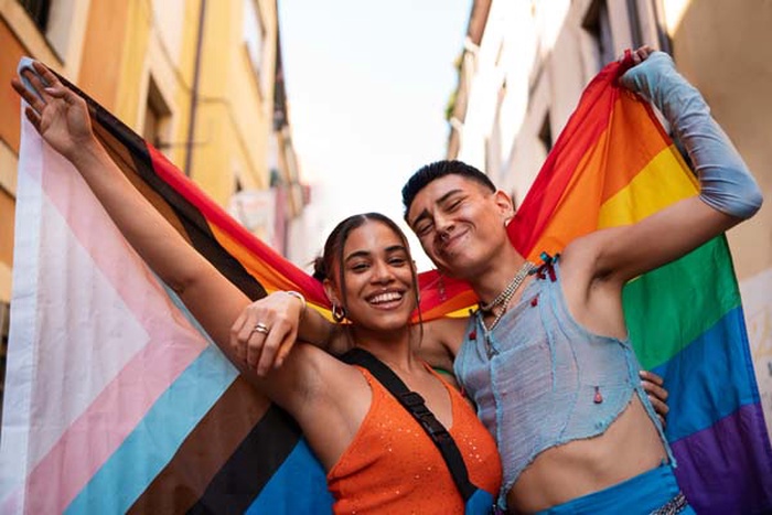 Queensland bisexual couple