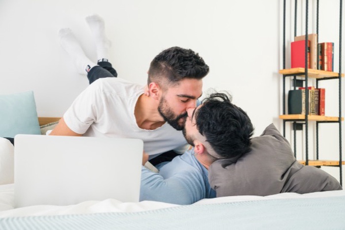 casual gay dating in Baltimore