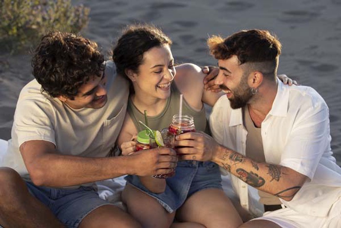 Euclid bisexual threesome