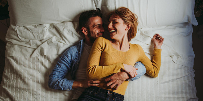 Mujer y hombre trans