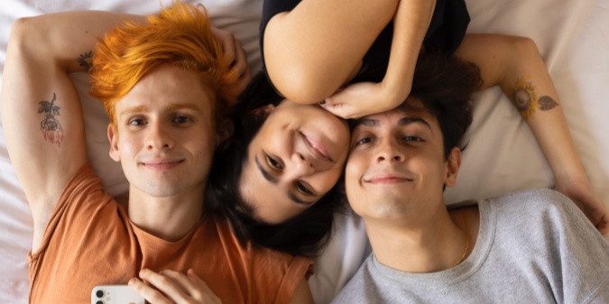 free threesome apps